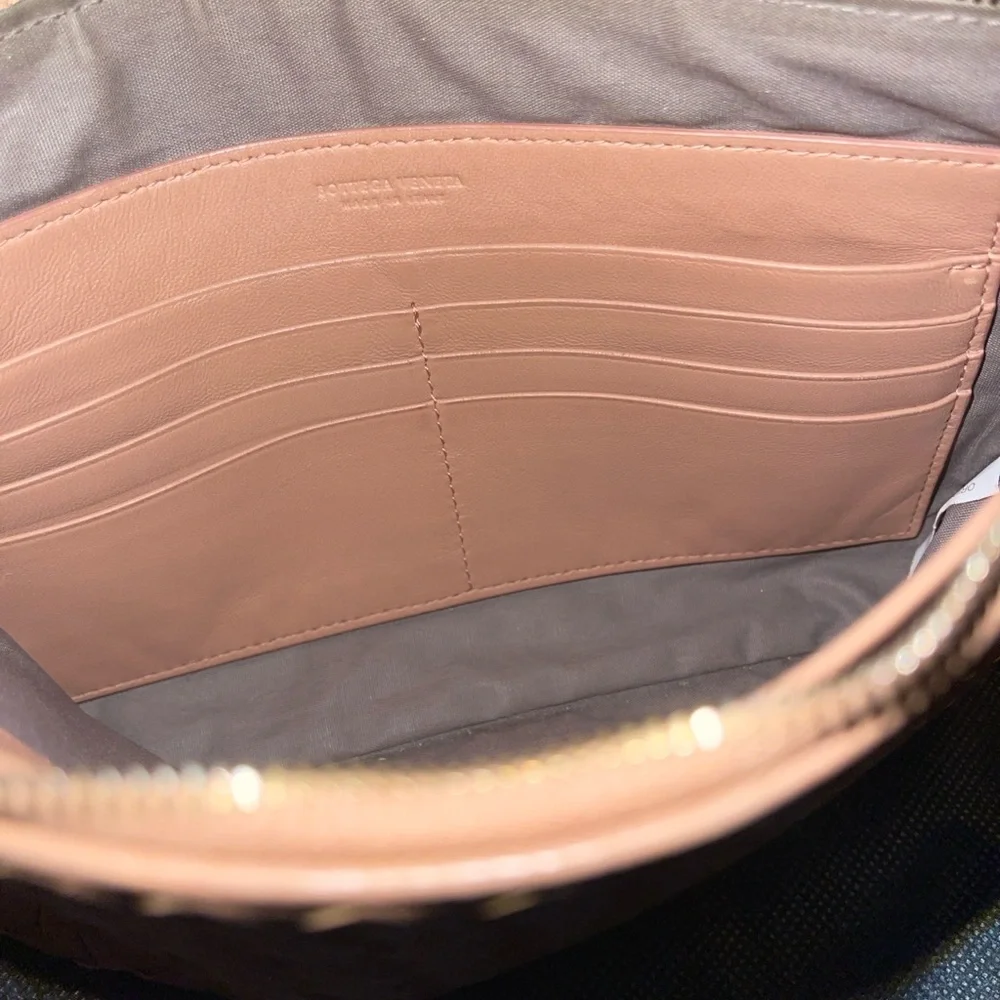 BOTEGA VANETA Intrecciato Dusty Rose Woven LAMBSKIN Clutch WITH ENTRUPY COA
